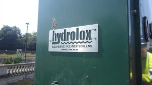 ウナギ・スクリーンを製作、販売しているのはhydrolox社